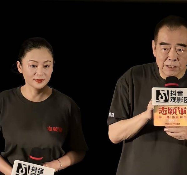 体育游戏app平台穿戴T恤胸肌非凡显然-kaiyun体育全站app入口IOS/安卓全站最新版下载 pc6下载站